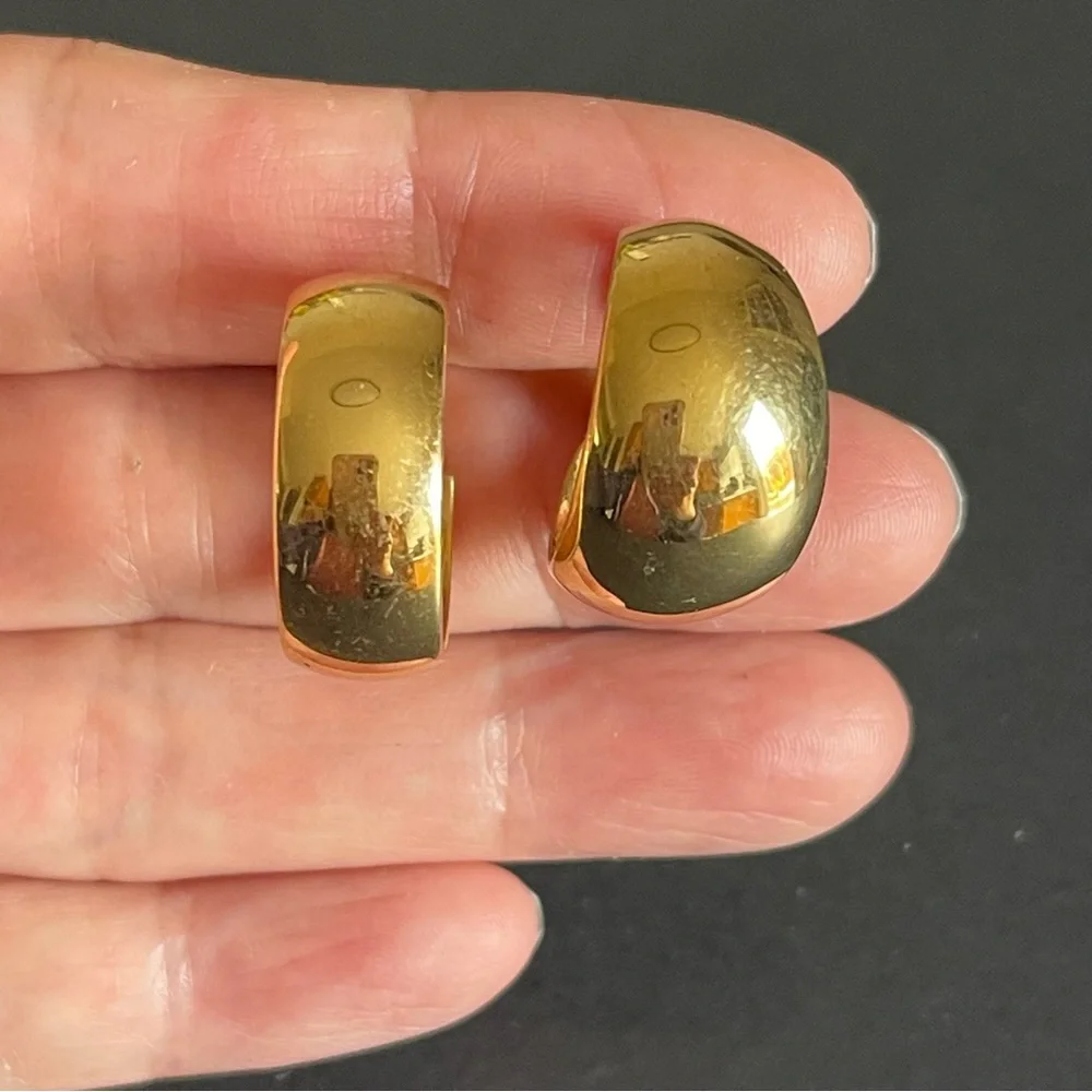 Vintage Monet 5 single + one pair clip on earrings_6